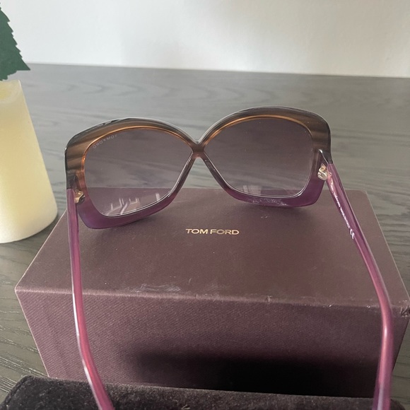 Sunglasses - Picture 6 of 6